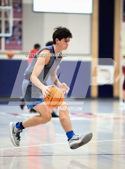 Thumbnail 1 in Palisades vs Centennial (19th Annual Rose City Roundball classic) photogallery.