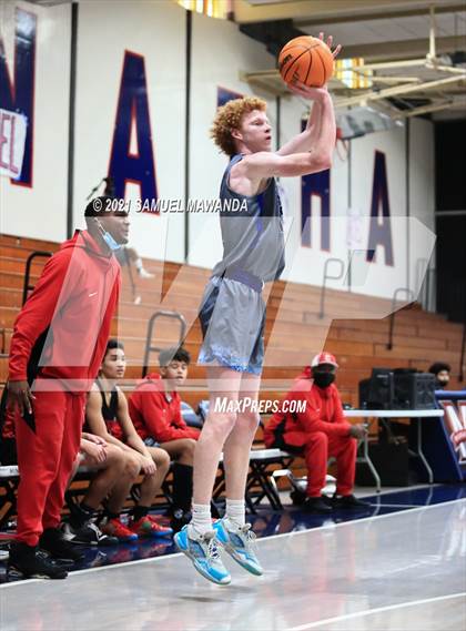 Thumbnail 1 in Palisades vs Centennial (19th Annual Rose City Roundball classic) photogallery.