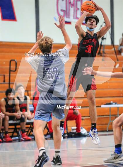 Thumbnail 3 in Palisades vs Centennial (19th Annual Rose City Roundball classic) photogallery.