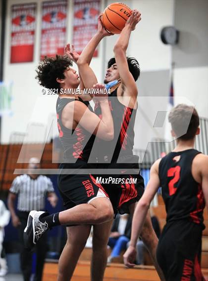 Thumbnail 1 in Palisades vs Centennial (19th Annual Rose City Roundball classic) photogallery.