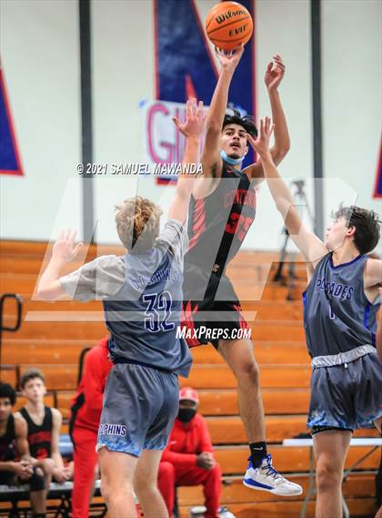 Thumbnail 1 in Palisades vs Centennial (19th Annual Rose City Roundball classic) photogallery.