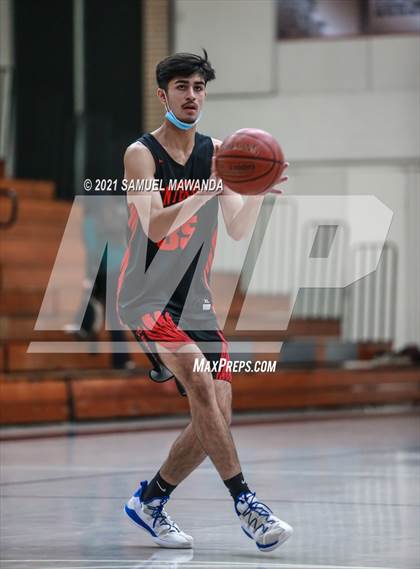 Thumbnail 1 in Palisades vs Centennial (19th Annual Rose City Roundball classic) photogallery.