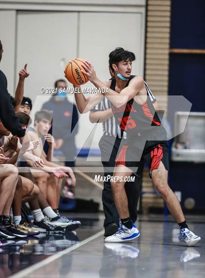 Thumbnail 3 in Palisades vs Centennial (19th Annual Rose City Roundball classic) photogallery.