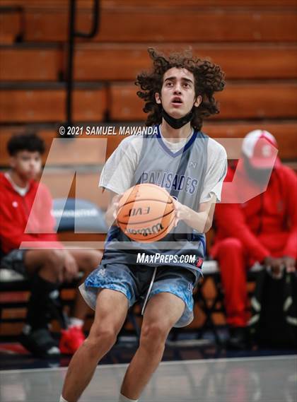 Thumbnail 1 in Palisades vs Centennial (19th Annual Rose City Roundball classic) photogallery.