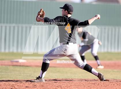Thumbnail 3 in Crandall vs Lamesa (Levelland Tournament) photogallery.