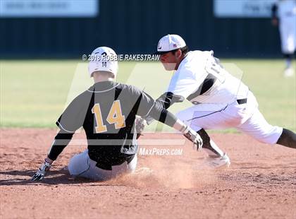 Thumbnail 1 in Crandall vs Lamesa (Levelland Tournament) photogallery.