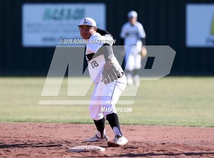 Thumbnail 3 in Crandall vs Lamesa (Levelland Tournament) photogallery.