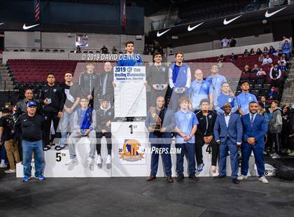 Thumbnail 2 in CIF State Boys Wrestling Championships (Awards) photogallery.