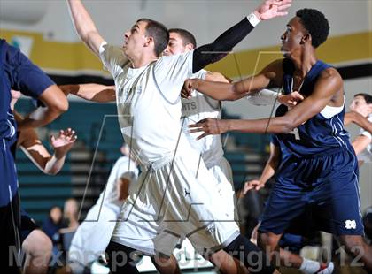 Thumbnail 2 in San Marcos vs. Mater Dei (Eagle Invitational) photogallery.