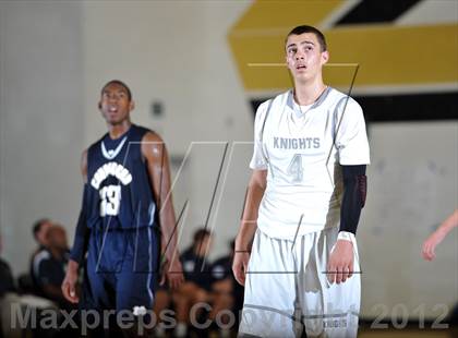 Thumbnail 1 in San Marcos vs. Mater Dei (Eagle Invitational) photogallery.