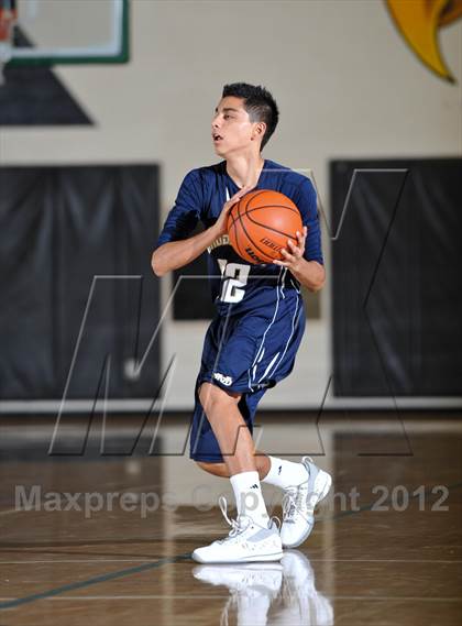 Thumbnail 1 in San Marcos vs. Mater Dei (Eagle Invitational) photogallery.