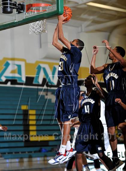 Thumbnail 1 in San Marcos vs. Mater Dei (Eagle Invitational) photogallery.
