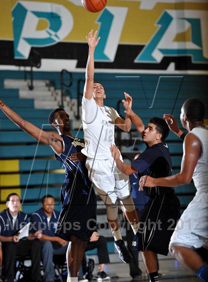 Thumbnail 3 in San Marcos vs. Mater Dei (Eagle Invitational) photogallery.