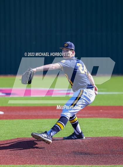 Thumbnail 1 in Lovejoy vs. Highland Park photogallery.