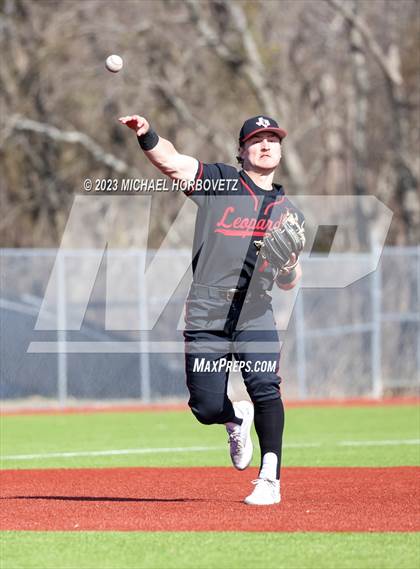 Thumbnail 1 in Lovejoy vs. Highland Park photogallery.