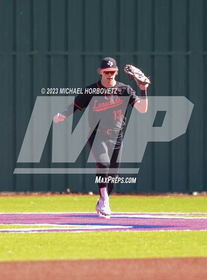 Thumbnail 3 in Lovejoy vs. Highland Park photogallery.