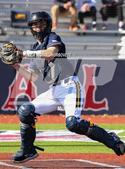 Thumbnail 3 in Lovejoy vs. Highland Park photogallery.