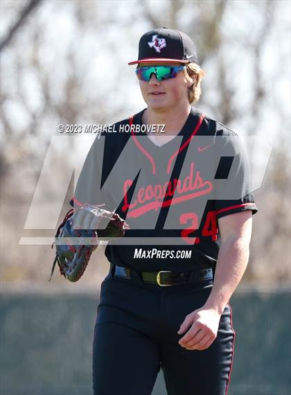 Thumbnail 2 in Lovejoy vs. Highland Park photogallery.