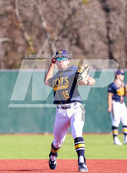 Thumbnail 2 in Lovejoy vs. Highland Park photogallery.