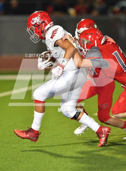 Thumbnail 1 in Holliday @ Ponder photogallery.
