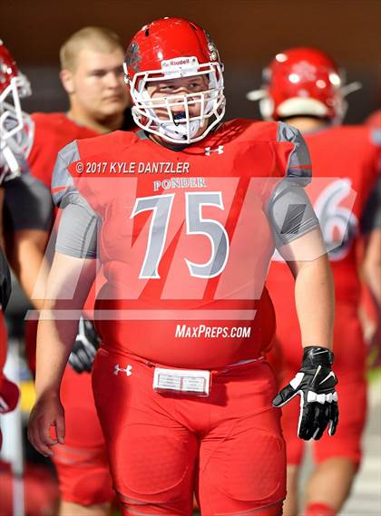 Thumbnail 2 in Holliday @ Ponder photogallery.