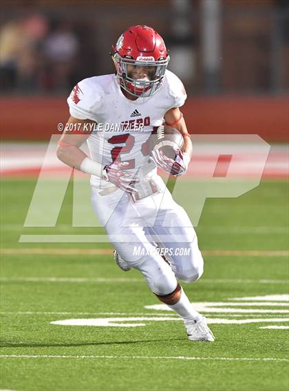 Thumbnail 3 in Holliday @ Ponder photogallery.