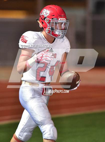 Thumbnail 1 in Holliday @ Ponder photogallery.