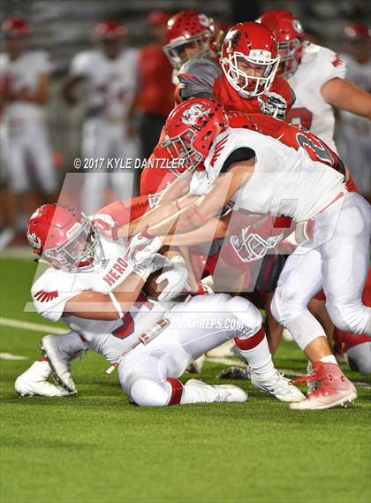 Thumbnail 1 in Holliday @ Ponder photogallery.