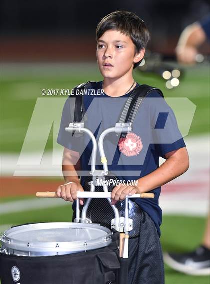 Thumbnail 3 in Holliday @ Ponder photogallery.