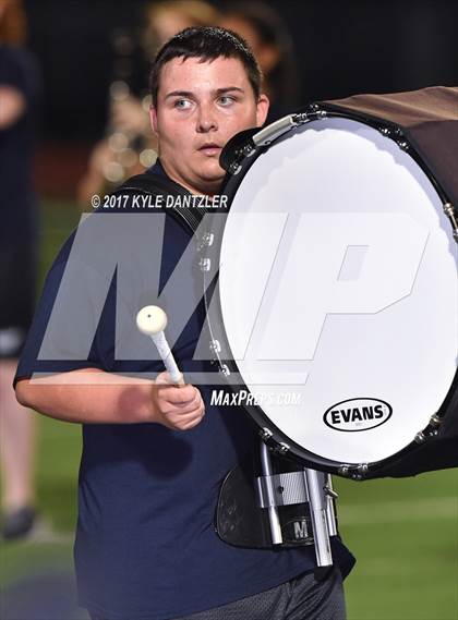 Thumbnail 3 in Holliday @ Ponder photogallery.