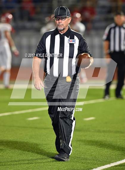 Thumbnail 3 in Holliday @ Ponder photogallery.