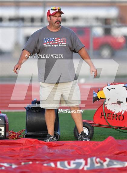 Thumbnail 3 in Holliday @ Ponder photogallery.