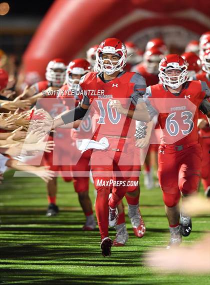 Thumbnail 3 in Holliday @ Ponder photogallery.