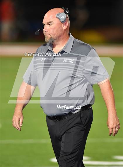Thumbnail 1 in Holliday @ Ponder photogallery.