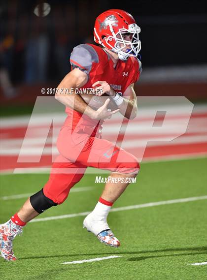 Thumbnail 3 in Holliday @ Ponder photogallery.