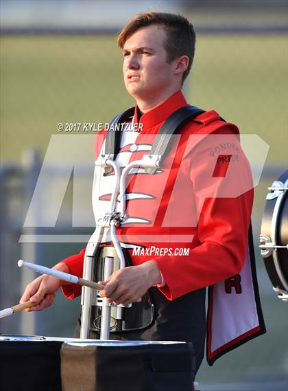 Thumbnail 1 in Holliday @ Ponder photogallery.