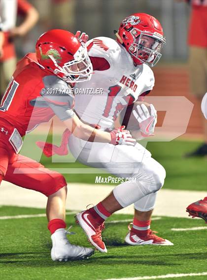 Thumbnail 1 in Holliday @ Ponder photogallery.