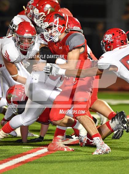 Thumbnail 2 in Holliday @ Ponder photogallery.