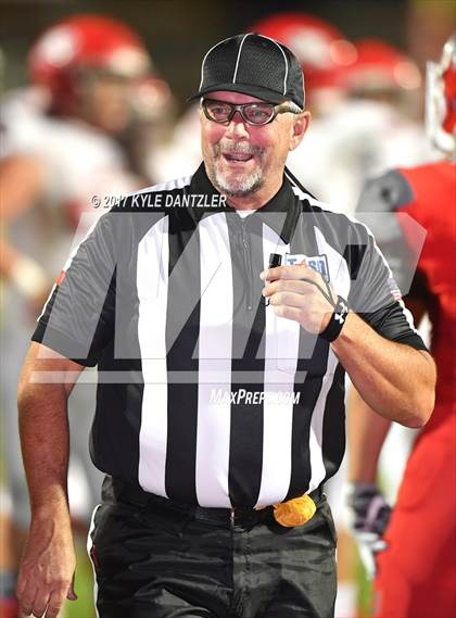 Thumbnail 3 in Holliday @ Ponder photogallery.