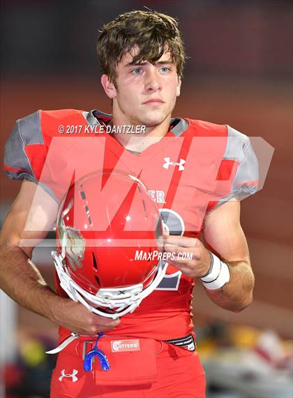Thumbnail 3 in Holliday @ Ponder photogallery.
