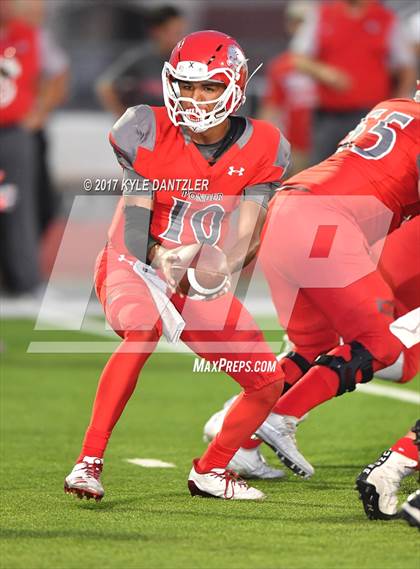 Thumbnail 1 in Holliday @ Ponder photogallery.