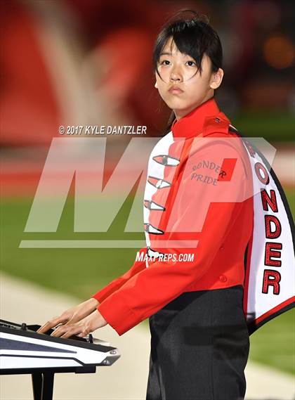 Thumbnail 1 in Holliday @ Ponder photogallery.