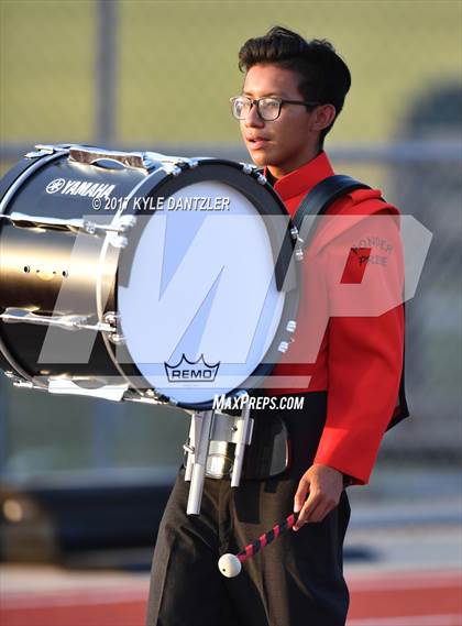 Thumbnail 2 in Holliday @ Ponder photogallery.