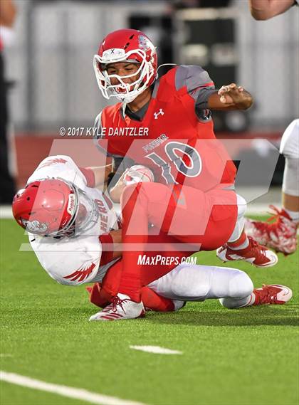Thumbnail 1 in Holliday @ Ponder photogallery.