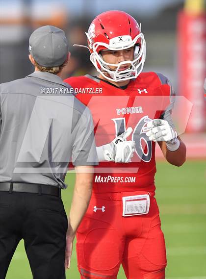 Thumbnail 1 in Holliday @ Ponder photogallery.