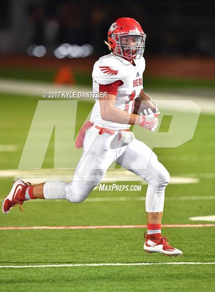 Thumbnail 3 in Holliday @ Ponder photogallery.