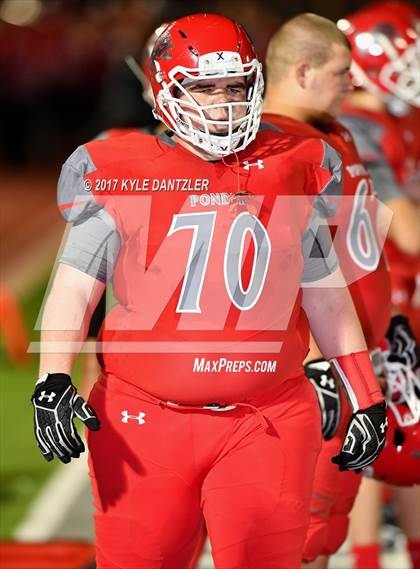 Thumbnail 2 in Holliday @ Ponder photogallery.
