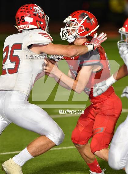 Thumbnail 2 in Holliday @ Ponder photogallery.