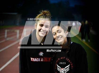 Thumbnail 2 in IHSA 3A Sectional Meet photogallery.