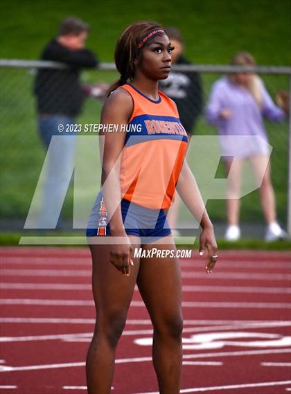 Thumbnail 3 in IHSA 3A Sectional Meet photogallery.